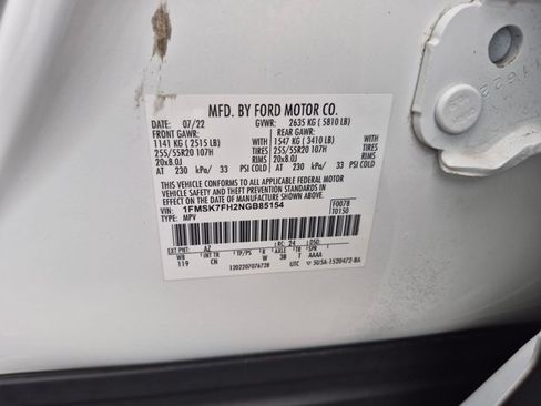 Used 2022 Ford Explorer Limited w/ Equipment Group 301A RWD image 24