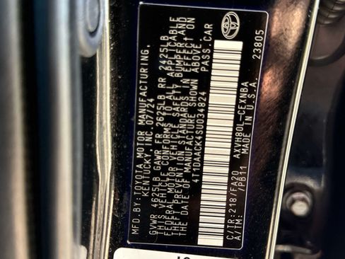 Used 2025 Toyota Camry LE FWD image 27