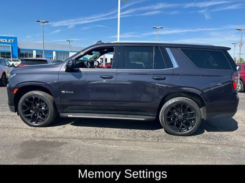 Used 2022 Chevrolet Tahoe LT w/ Luxury Package AWD/4WD image 4