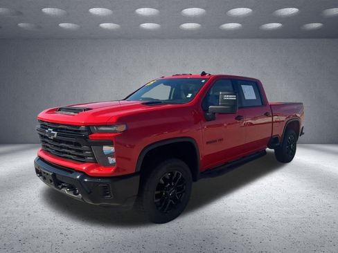 Used 2025 Chevrolet Silverado 2500 Custom w/ Custom Value Package AWD/4WD image 7