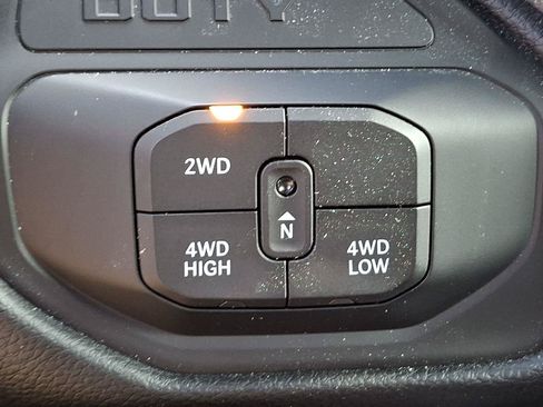 New 2025 RAM 2500 Big Horn AWD/4WD image 16
