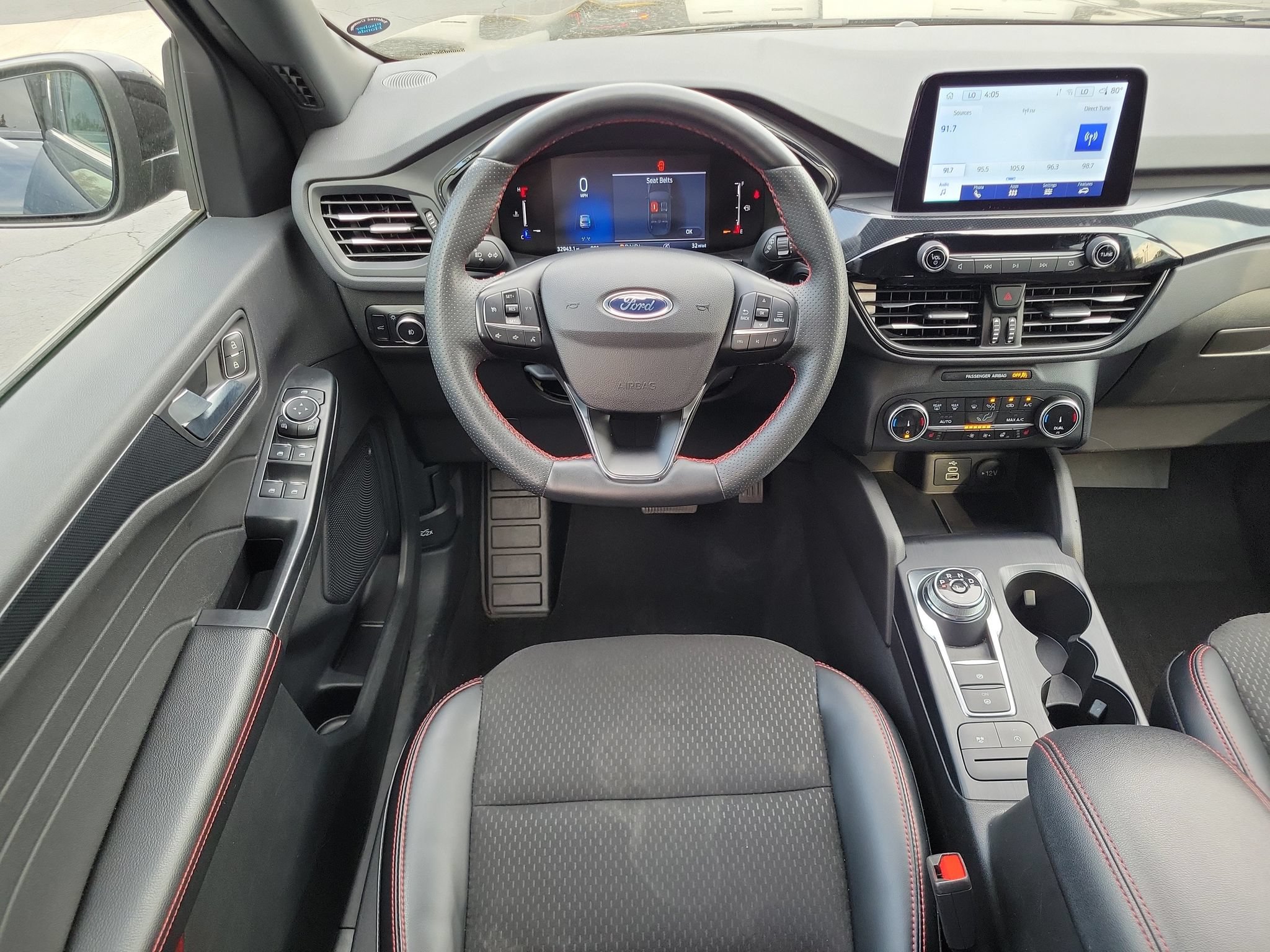 Used 2025 Ford Escape ST-Line Select AWD/4WD image 26