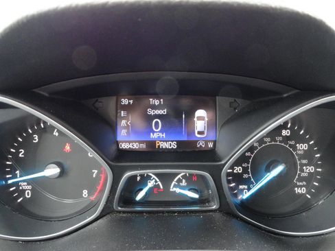 Used 2019 Ford Escape SEL image 14