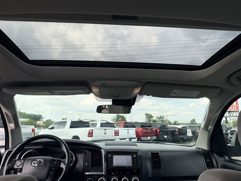 Used 2018 Toyota Sequoia SR5 w/ Carpet Cargo Mat Package AWD/4WD image 24