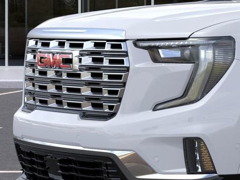 New 2026 GMC Acadia Denali w/ Super Cruise Package FWD image 13