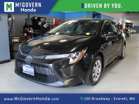 Used 2022 Toyota Corolla LE FWD image 1