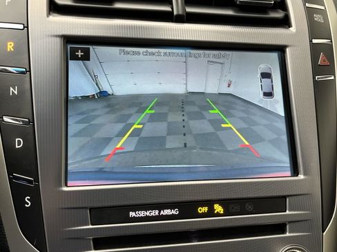 Used 2017 Lincoln MKZ Select w/ Climate Package image 5