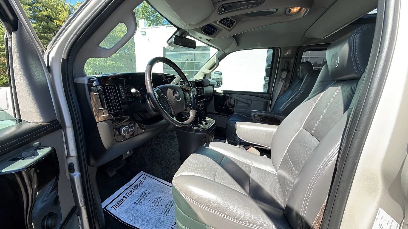 Used 2019 GMC Savana 2500 w/ Enhanced Convenience Package RWD image 21