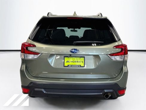 Used 2019 Subaru Forester Limited AWD/4WD image 6