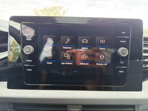New 2026 Volkswagen Jetta SE FWD image 20