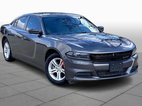Used 2022 Dodge Charger SXT image 3