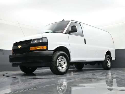 Used 2023 Chevrolet Express 2500 Work Van image 20