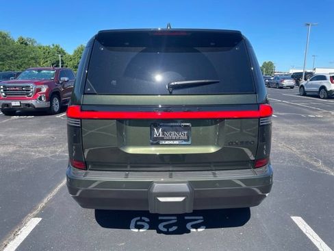 Used 2025 Lexus GX 550 AWD/4WD image 4