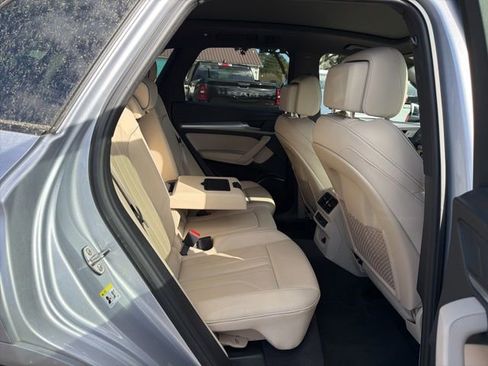 Used 2025 Audi Q5 2.0T Premium image 13