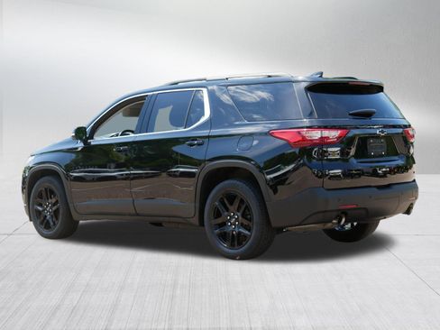 Used 2019 Chevrolet Traverse LT w/ LPO, Blackout Package AWD/4WD image 5