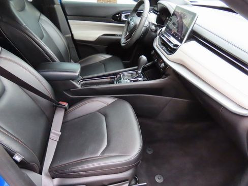 Used 2024 Jeep Compass Limited image 13