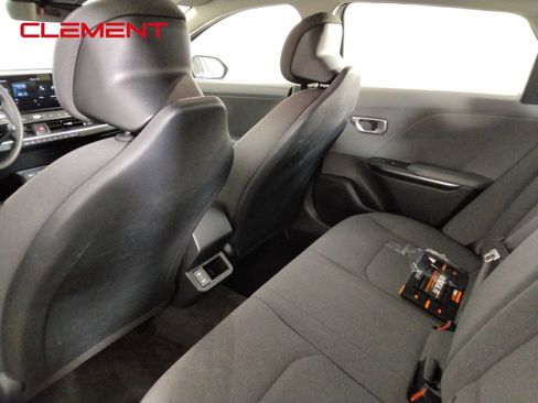 Used 2025 Kia K4 FWD image 28