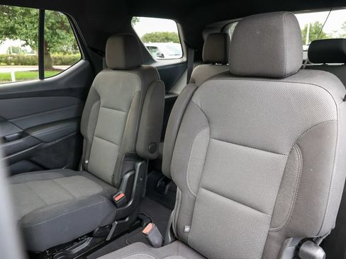 Used 2023 Chevrolet Traverse LT FWD image 38