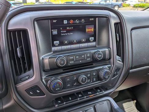Used 2014 GMC Sierra 1500 SLT w/ All-Terrain Package AWD/4WD image 18