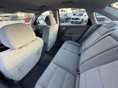 Used 2005 Ford Five Hundred SE image 21