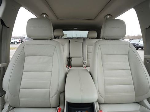 Used 2023 GMC Terrain Denali image 36