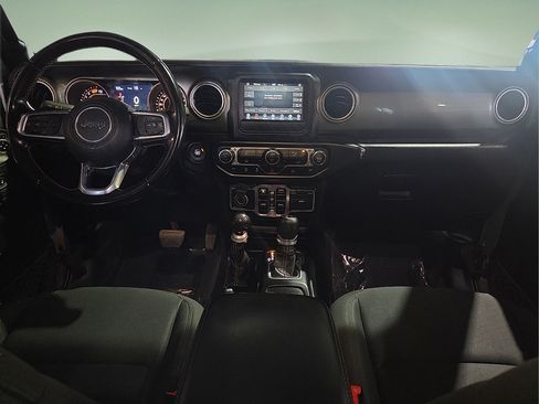 Used 2020 Jeep Wrangler Unlimited Sahara AWD/4WD image 16
