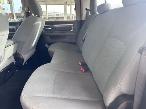 Used 2019 RAM 1500 Classic SLT image 11