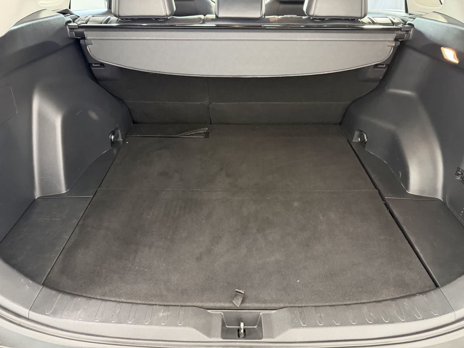 Used 2021 Toyota RAV4 XLE Premium AWD/4WD image 5