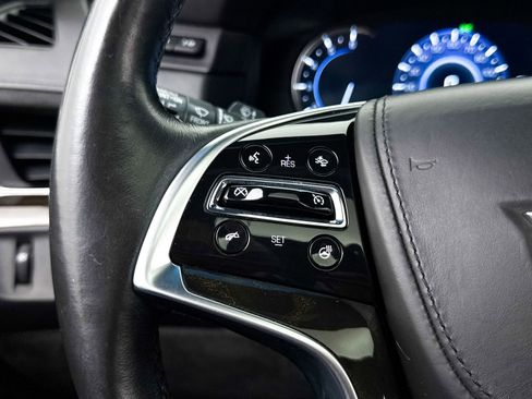 Used 2016 Cadillac Escalade Platinum AWD/4WD image 38