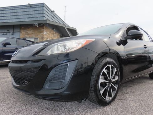 Used 2011 MAZDA MAZDA3 i Sport image 32