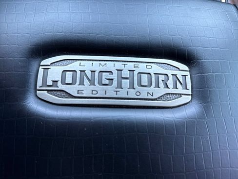 Used 2023 RAM 1500 Limited w/ Body Color Bumper Group AWD/4WD image 25