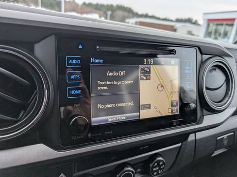 Used 2019 Toyota Tacoma TRD Sport image 20