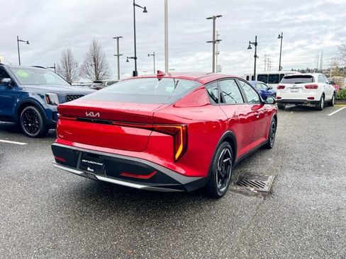 Certified 2025 Kia K4 EX image 6