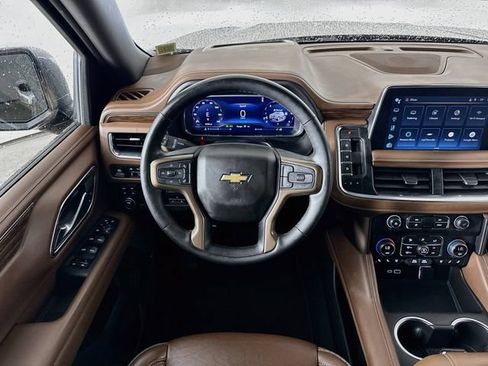 Used 2023 Chevrolet Tahoe High Country w/ Premium Package AWD/4WD image 24