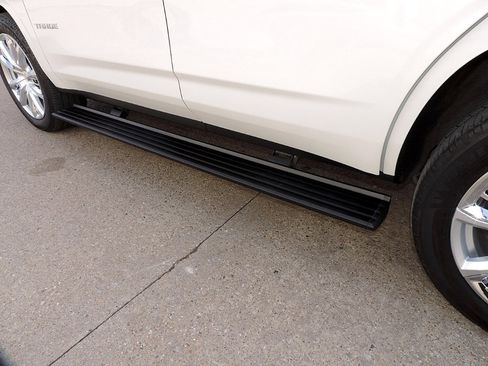 Used 2023 Chevrolet Tahoe High Country image 19