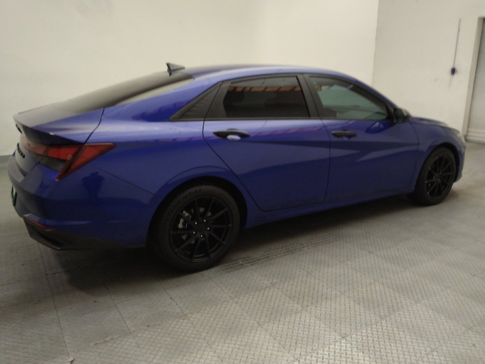 Used 2023 Hyundai Elantra SEL w/ Convenience Package FWD image 10