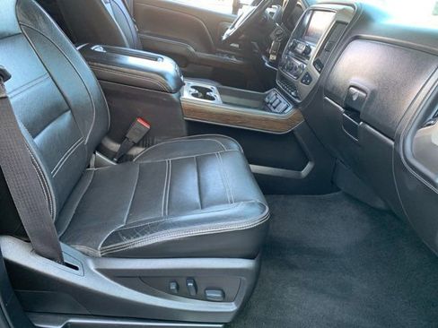 Used 2018 GMC Sierra 3500 Denali image 26