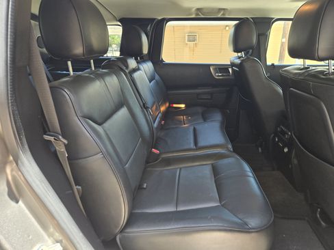 Used 2009 HUMMER H2 Luxury AWD/4WD image 12