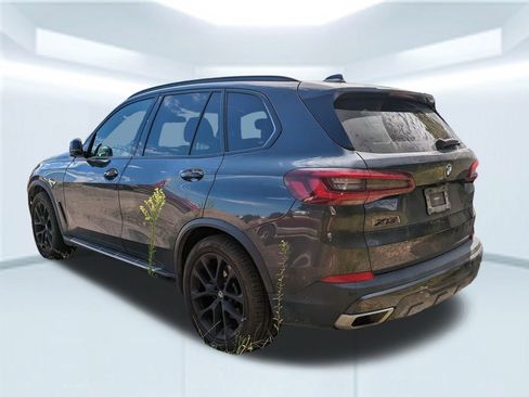Used 2022 BMW X5 xDrive40i w/ Parking Assistance Package image 5