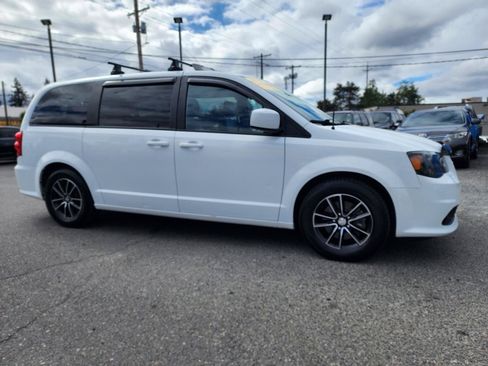 Used 2018 Dodge Grand Caravan GT FWD image 4