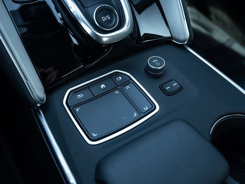 Certified 2025 Acura TLX w/ Technology Package image 34