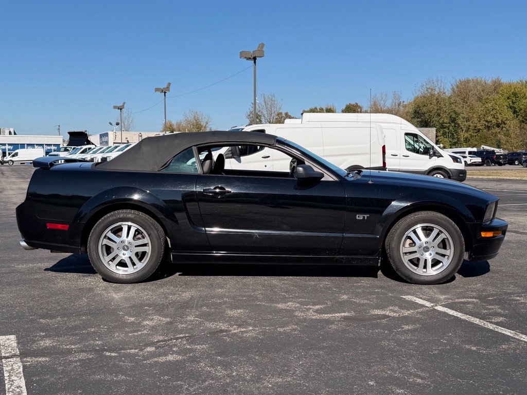 Used 2005 Ford Mustang GT Premium RWD image 4