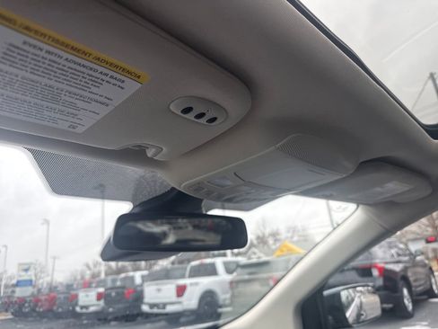 Used 2024 Ford Edge SEL w/ Convenience Package image 46