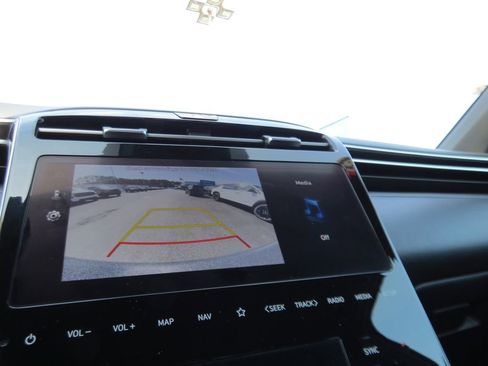 Used 2023 Hyundai Santa Cruz SEL Premium image 25