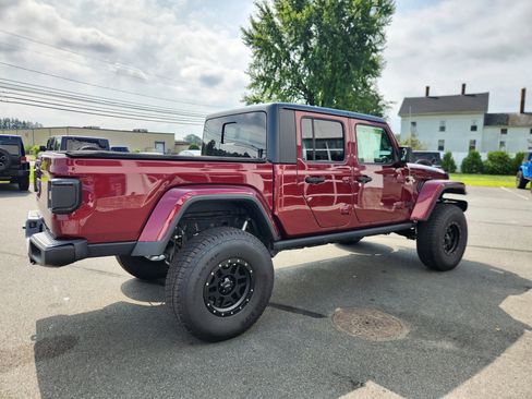 Used 2021 Jeep Gladiator Sport image 17