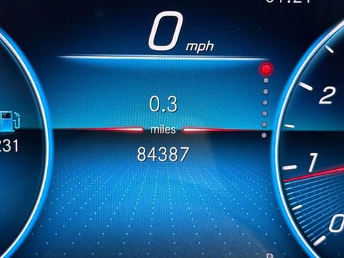 Used 2022 Mercedes-Benz GLE 350 4MATIC image 40