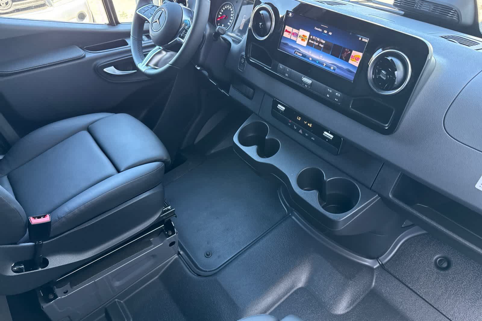 New 2026 Mercedes-Benz Sprinter 2500 image 14