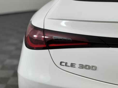 Used 2025 Mercedes-Benz CLE 300 4MATIC Coupe image 11