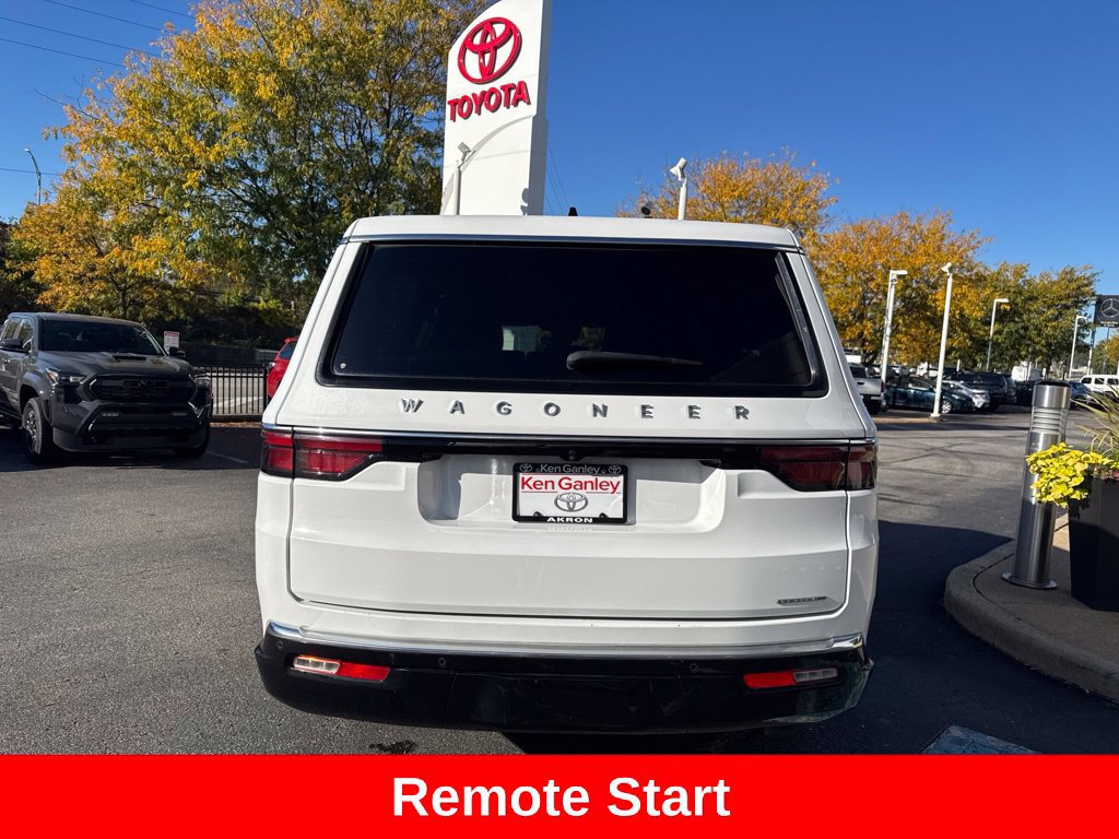 Used 2024 Jeep Wagoneer L Series II w/ Flexible Seating Group AWD/4WD image 6