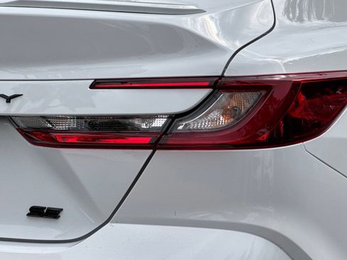 New 2026 Toyota Camry SE image 31